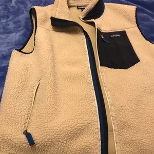 Patagonia Men’s Faux sheep skin Vest